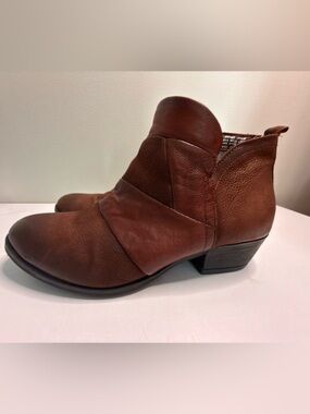 Miz Mooz Burlington Brown Leather Ankle Boots Size 40 / US 9